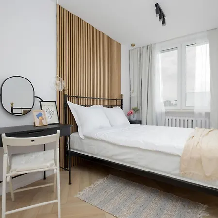 Iconic City View By Solarento Apartamento